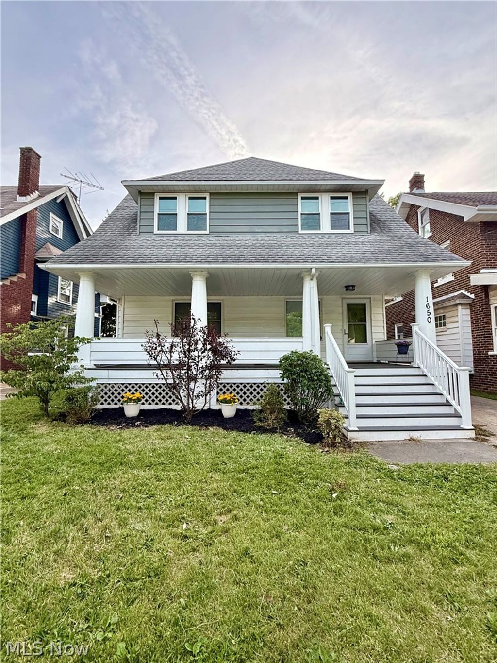 Photo of 1650 Elbur Avenue, Lakewood, OH 44107 (MLS # 5216858)