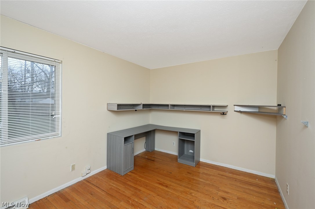 Bedford Colony Club Apts - Residential