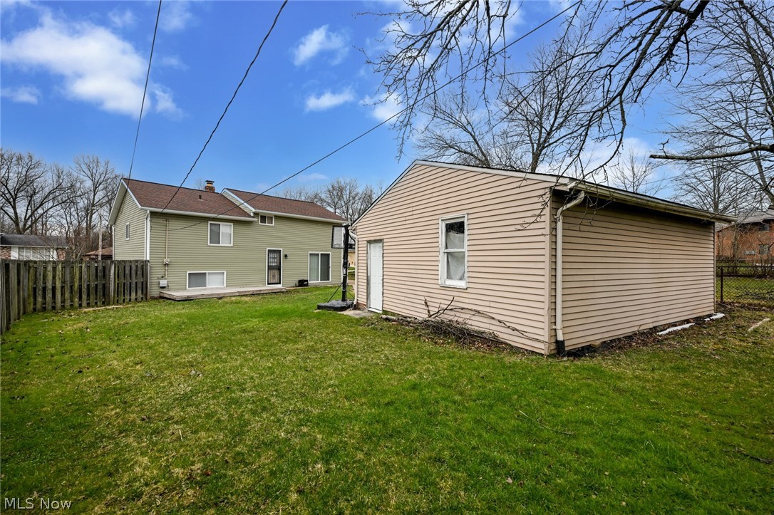 Bedford Colony Club Apts - Residential