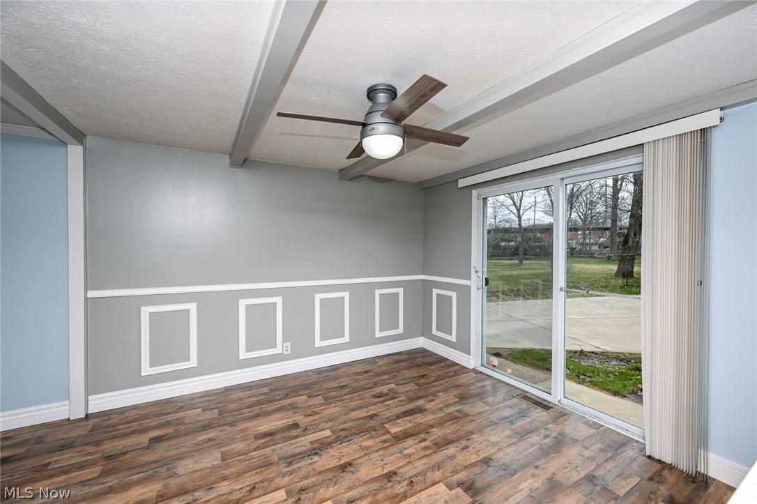 Bedford Colony Club Apts - Residential