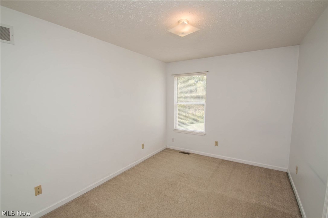 Wolfs Den - Residential Income