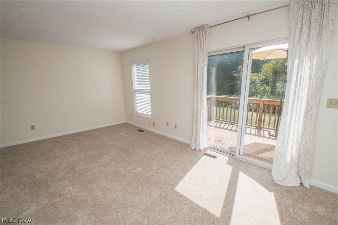 Wolfs Den - Residential Income