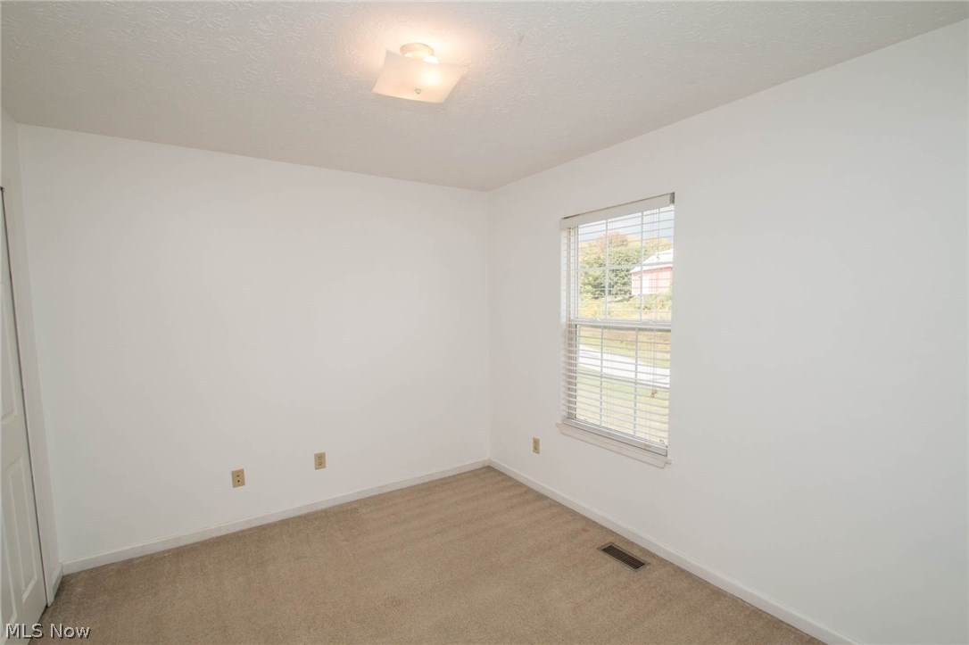 Wolfs Den - Residential Income