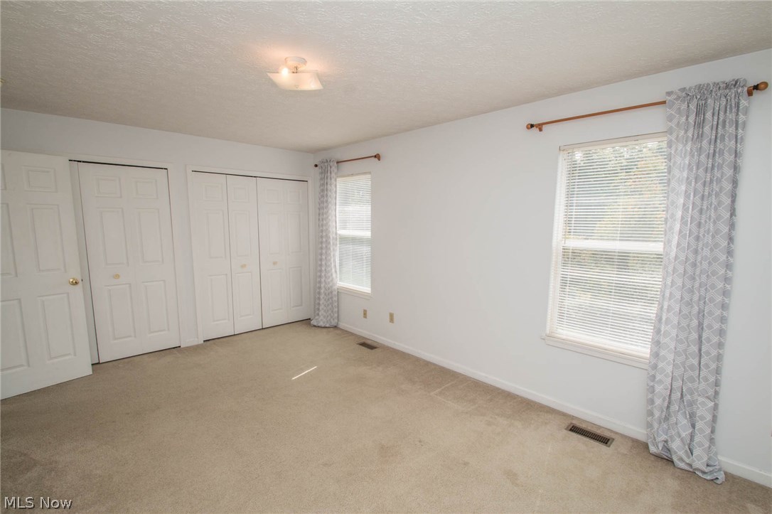 Wolfs Den - Residential Income