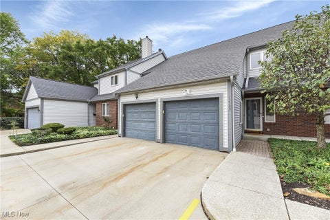 Photo for 13309 Larchmere Boulevard 203