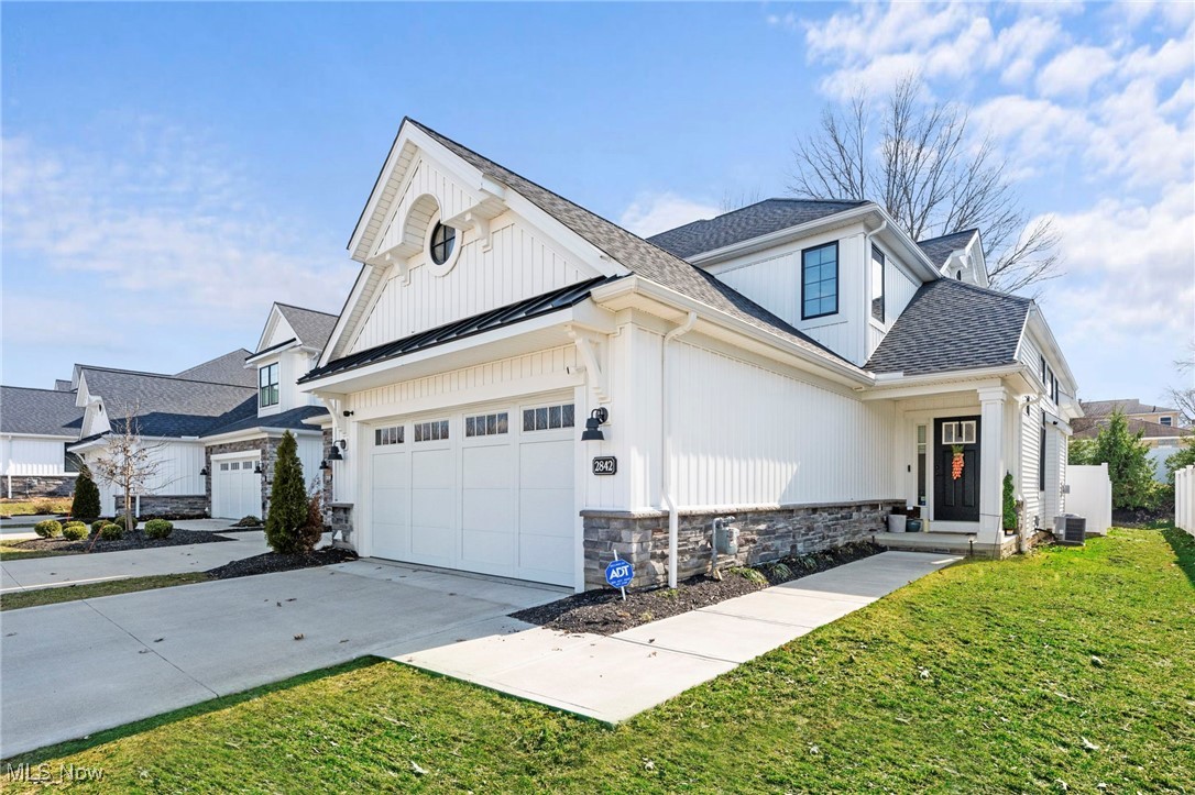 2842 Riviera Drive, Fairlawn, Ohio image 1