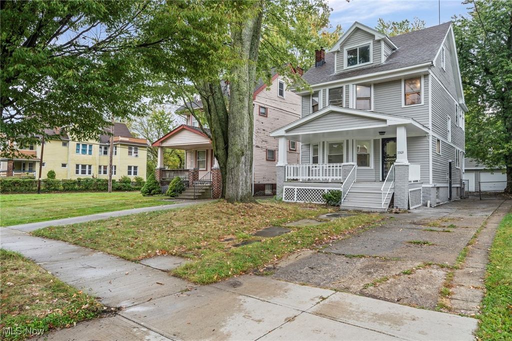 Photo of 3303 E 118th Street, Cleveland, OH 44120 (MLS # 5178636)