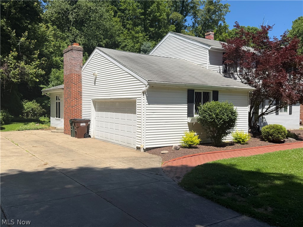 8094 Rolling Brook Road