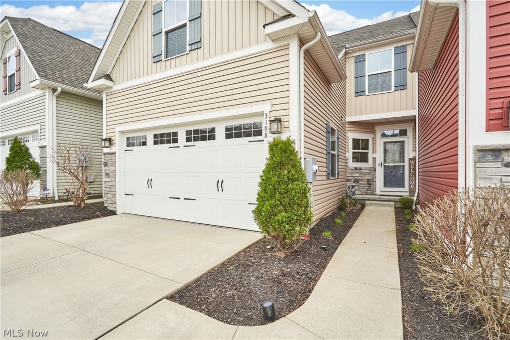 Photo of 3198 Old Mill Drive, Cuyahoga Falls, OH 44223 (MLS # 5198847)