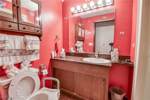 Tiny photo for 1256 E 331st Street, Eastlake, OH 44095 (MLS # 5239486)