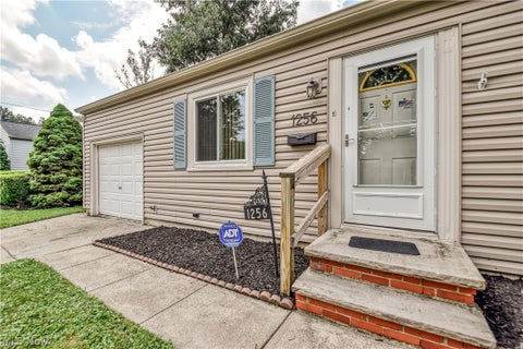 Tiny photo for 1256 E 331st Street, Eastlake, OH 44095 (MLS # 5239486)