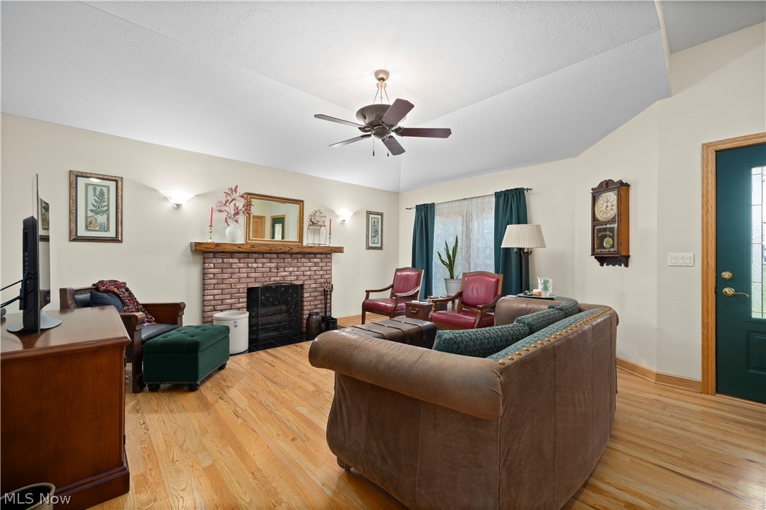 Henrietta 13 - Residential