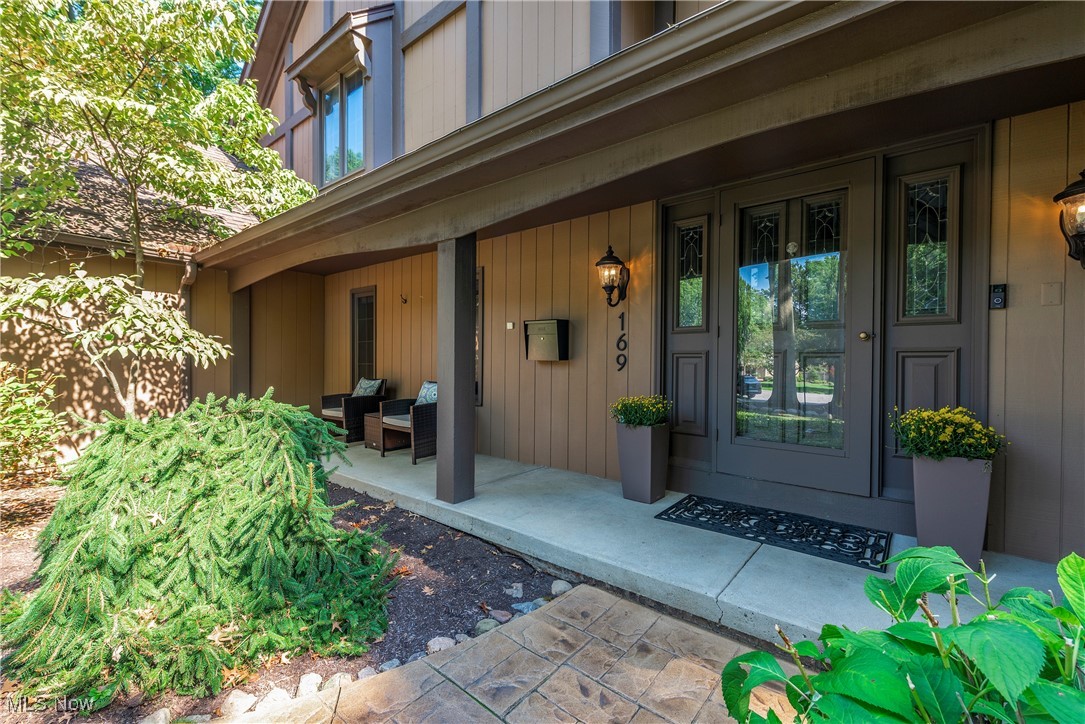 169 Plymouth Drive, Bay Village, Ohio image 4