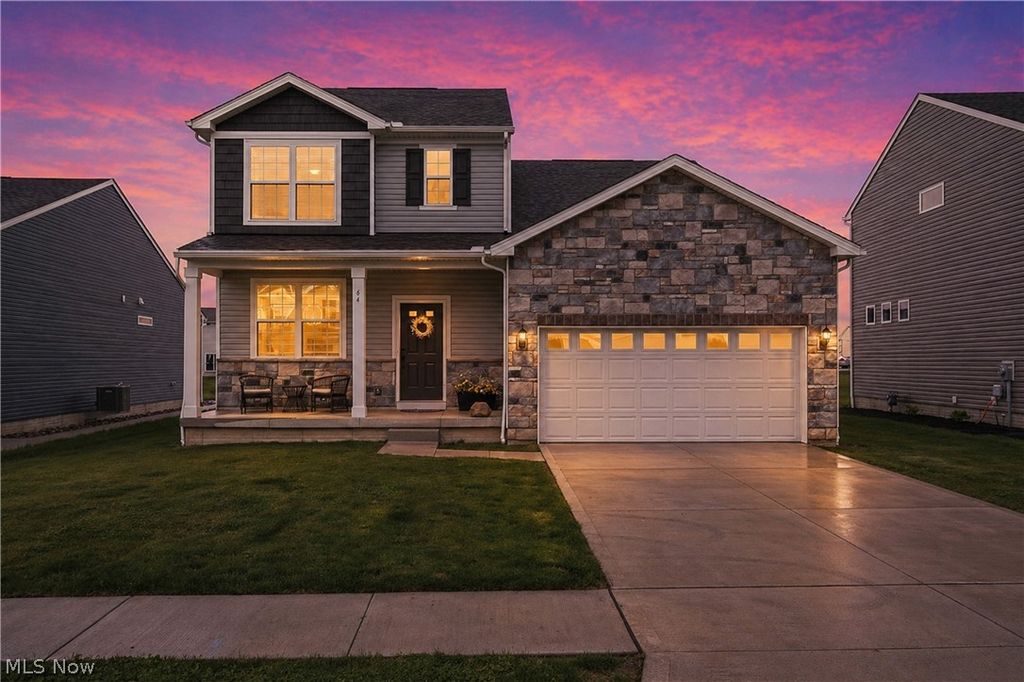 Photo of 64 Brewster Drive, Tallmadge, OH 44278 (MLS # 5206237)