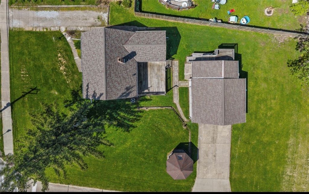 Photo of 602 Cedarbrook Drive, Painesville, OH 44077 (MLS # 5205064)
