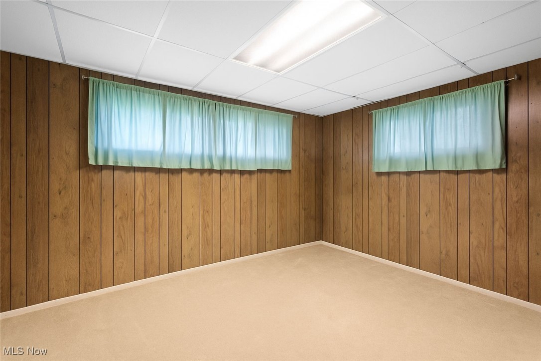 3302 Maplecrest Drive