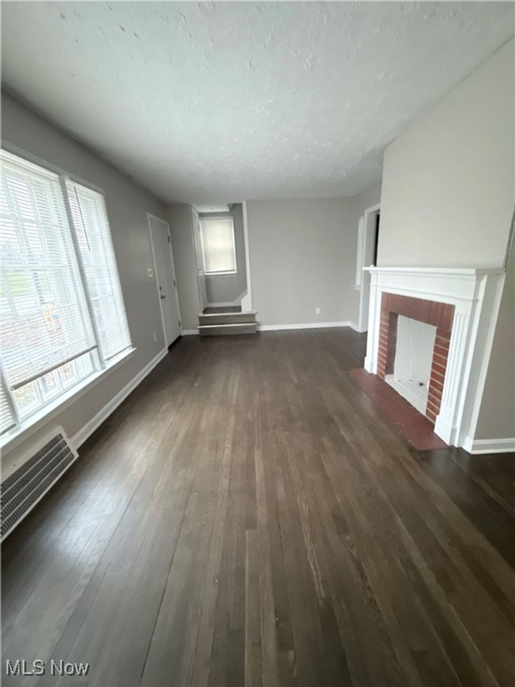 Photo of 994 Yellowstone Avenue, Cleveland Heights, OH 44121 (MLS # 5182116)