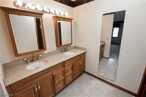 Tiny photo for 59 Hartford Drive, Medina, OH 44256 (MLS # 5254401)