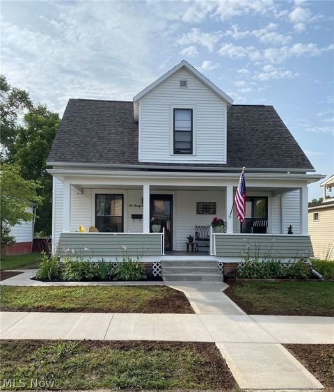 Homes For Sale - 222 Mccarty Avenue<br/> Dennison, OH 44621