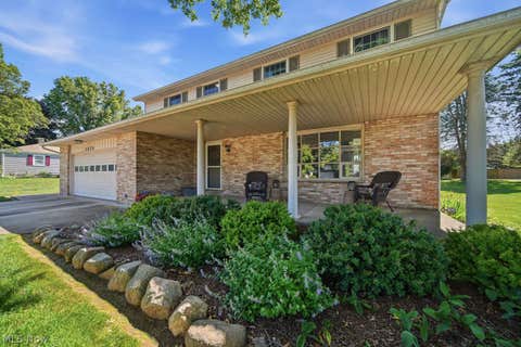 Photo for 5670 Vantage Hill Avenue NW
