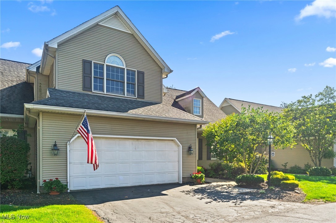 Olde Stone Xing Condo - Residential