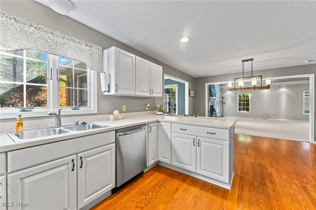 Olde Stone Xing Condo - Residential