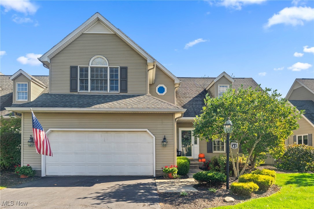 Olde Stone Xing Condo - Residential