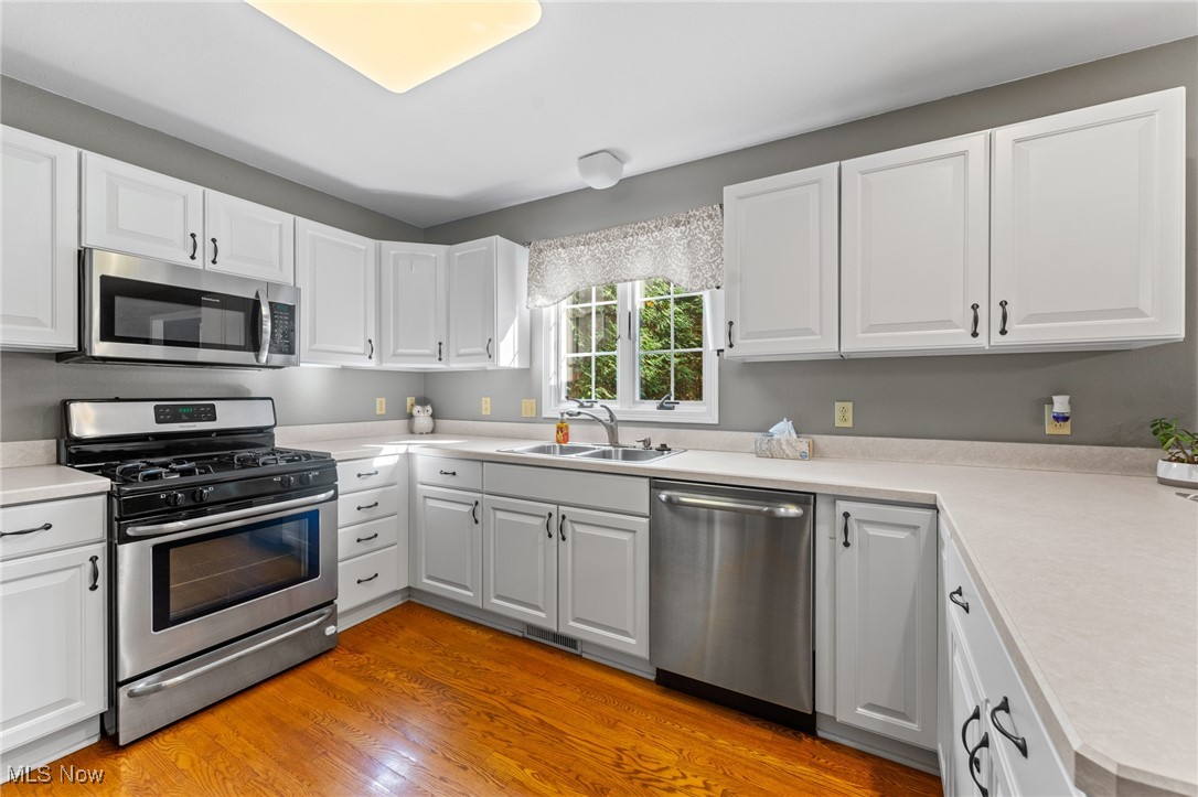 Olde Stone Xing Condo - Residential