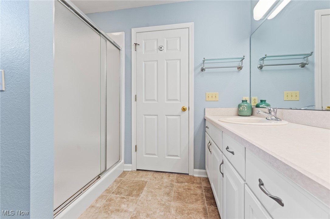 Olde Stone Xing Condo - Residential