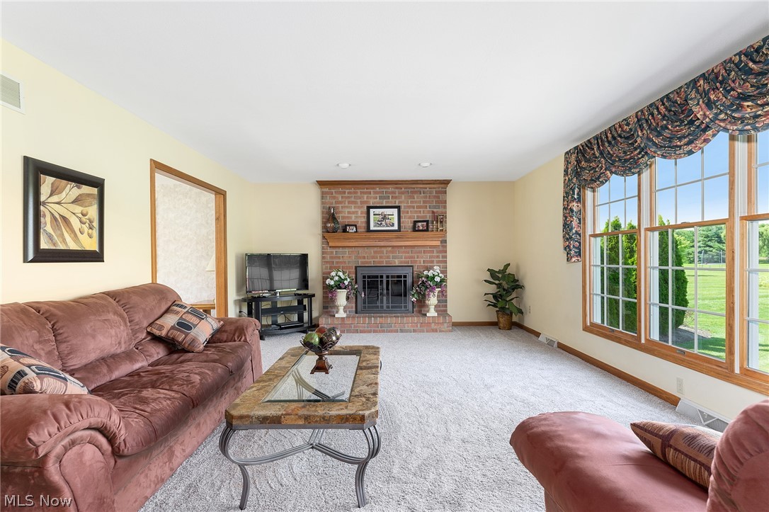 Whispering Mdws 01 - Residential