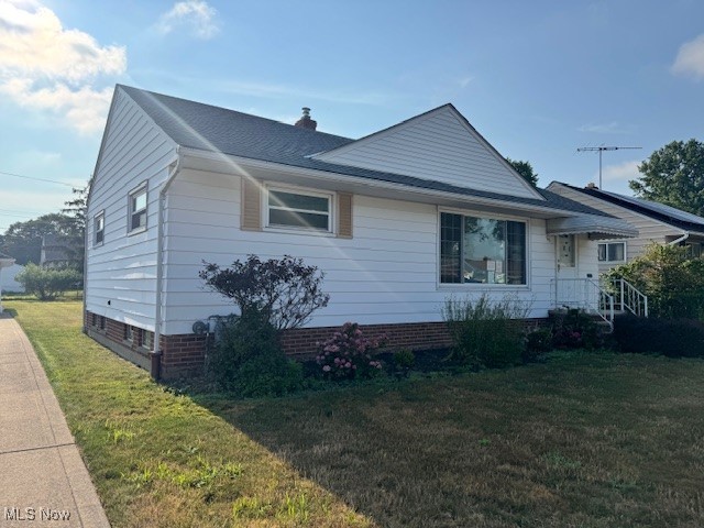 Welcome to 701 East 315th Street in Willowick! This charming 3-bedroom, 1-bath ranch offers 1,004 square feet of living space and is filled with character and potential. Built in 1957, the home features a spacious kitchen, an open living and dining area, and a classic layout that?s ready for your personal touches. A full basement provides additional storage or the opportunity to create extra living space, while the detached two-car garage adds convenience and value. Whether you?re an investor or a buyer looking to create your dream home, this property offers flexibility and plenty of room to grow. With a bit of vision and updating, this home has the potential to truly shine!
The Seller must comply with HUD Guidelines 24 CFR 206.125