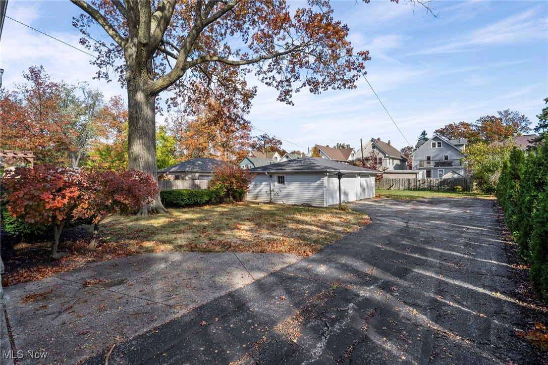 Weiber Rhodes & Bells - Residential Lease