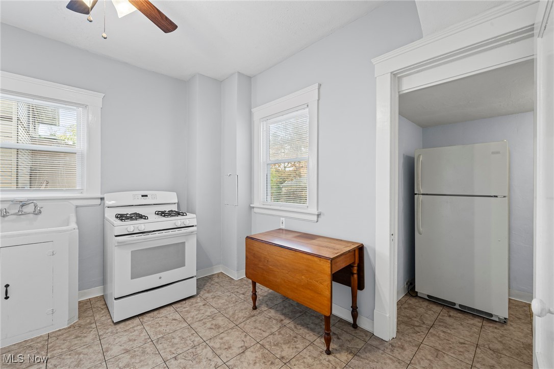 Weiber Rhodes & Bells - Residential Lease