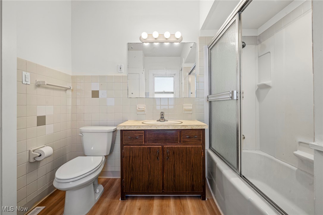 Weiber Rhodes & Bells - Residential Lease