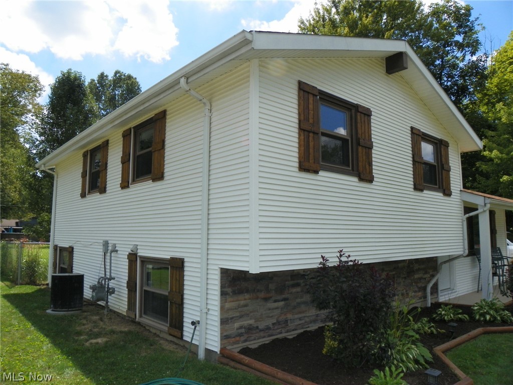 K & L Builders Inc Breezewood - Residential