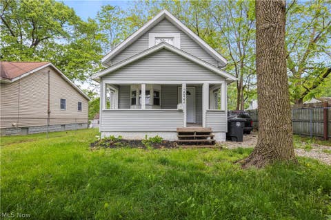 Homes For Sale - 2922 Cory Avenue<br/> Akron, OH 44314