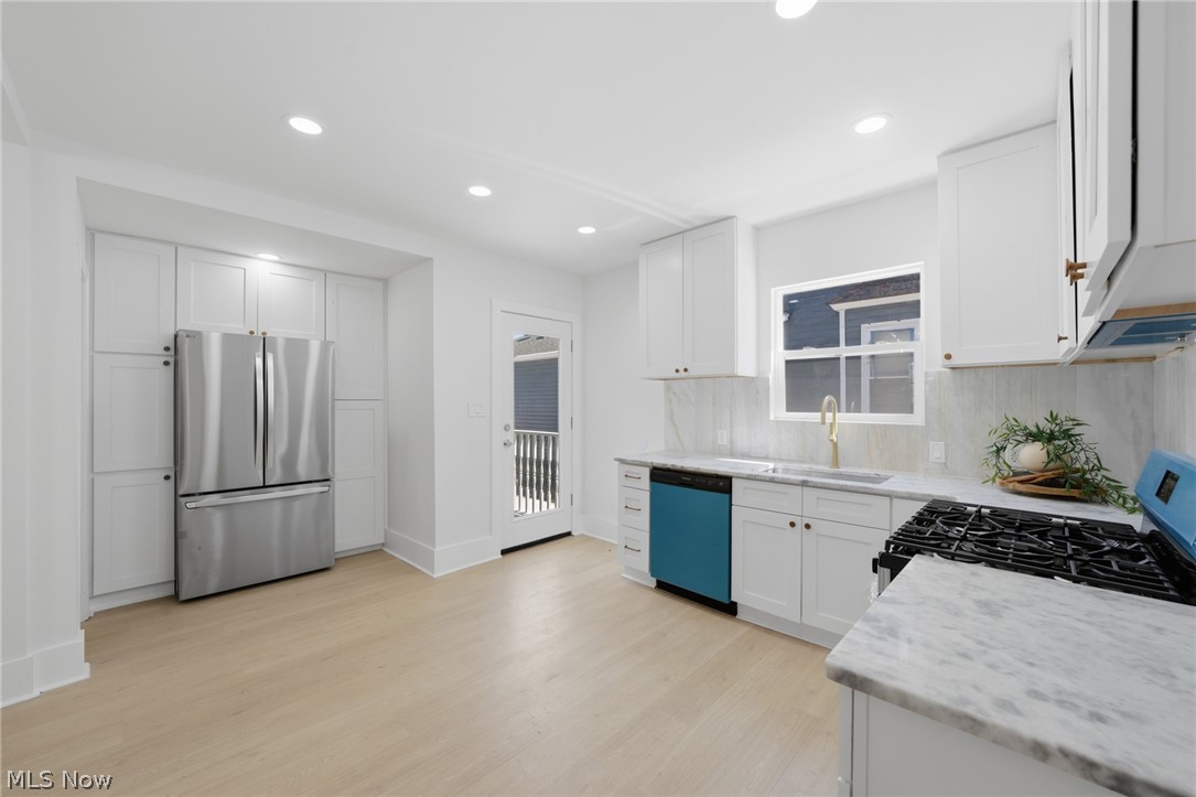 1339 W 95th Street