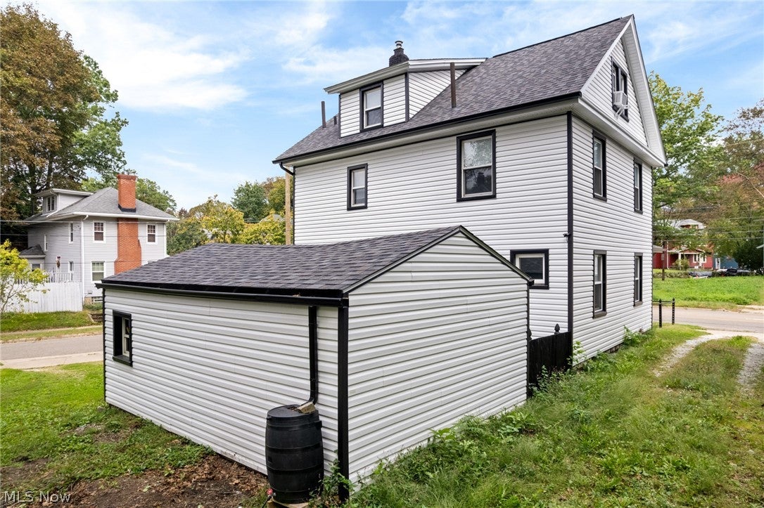 958 W Exchange Street