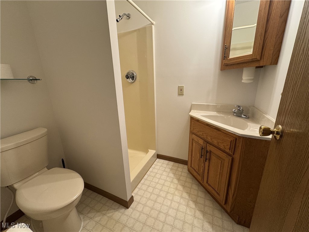 460 Glenn Street, Barberton, Ohio image 14