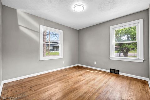 Tiny photo for 1574 East Avenue, Akron, OH 44314 (MLS # 5210258)