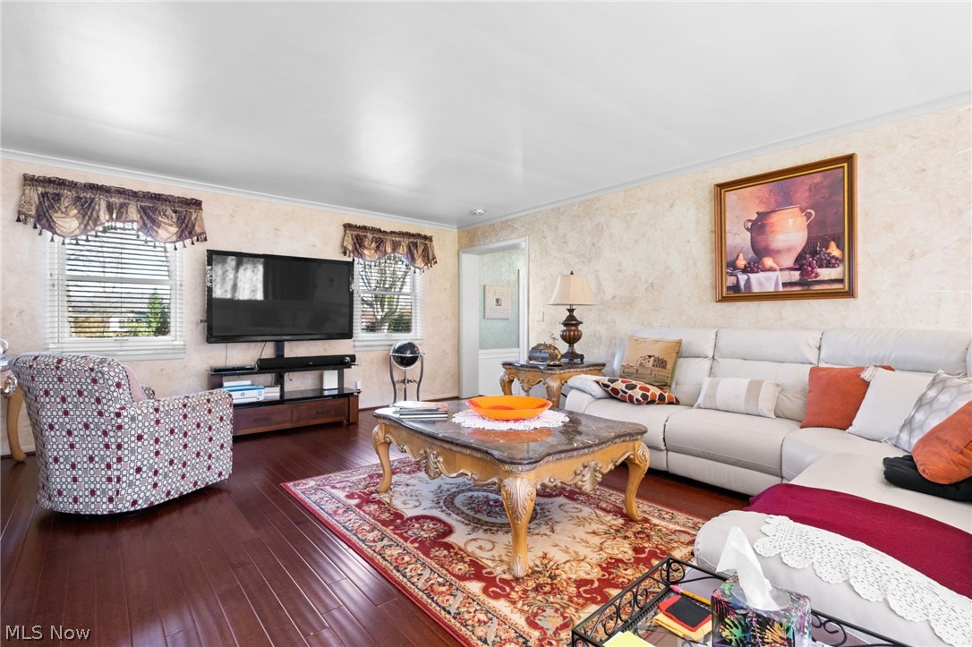 Country Club - Residential