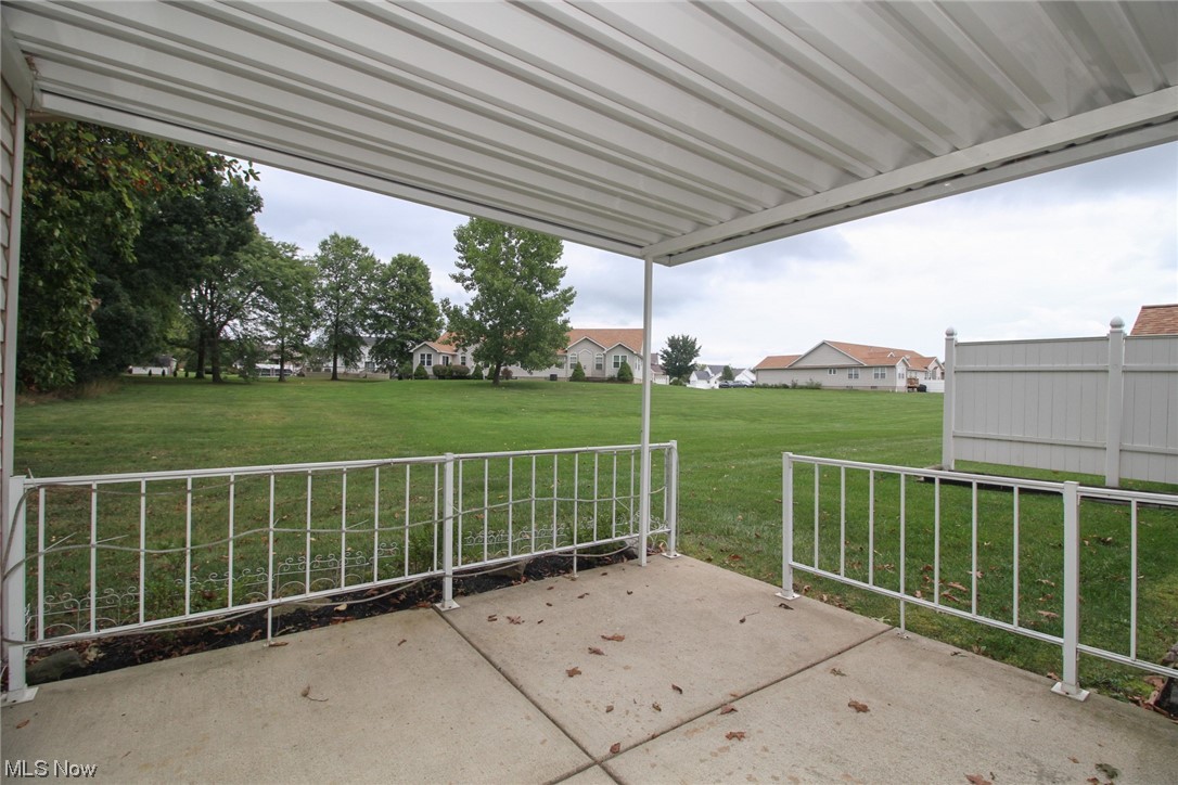 Country Mdws Lake Condo - Residential