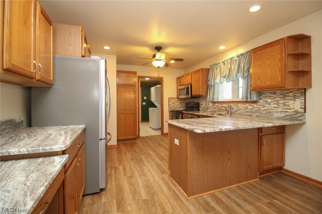 Country Mdws Lake Condo - Residential