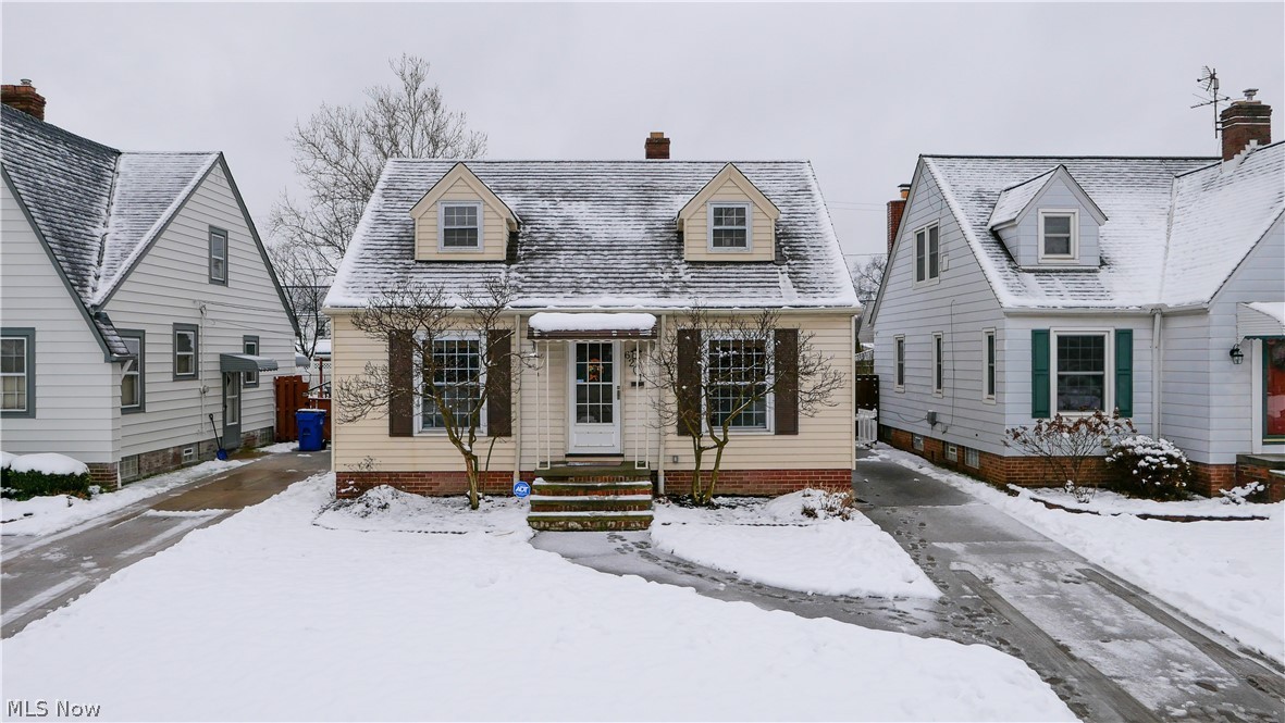 Ridgewood Manor - Residential