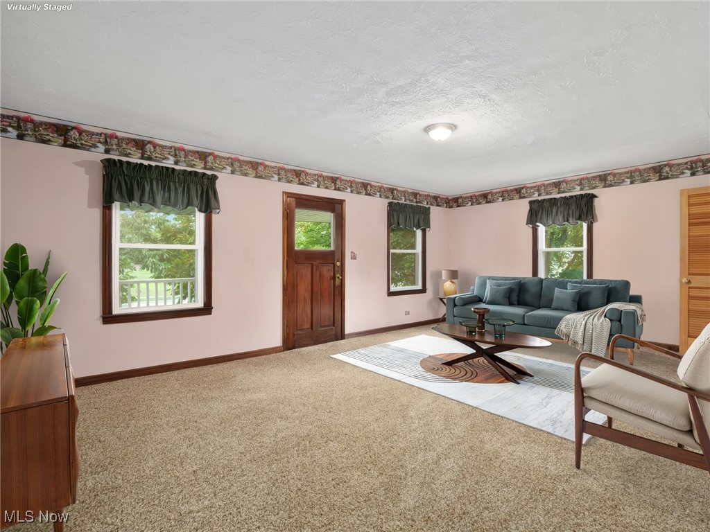 Village/Lagrange - Residential