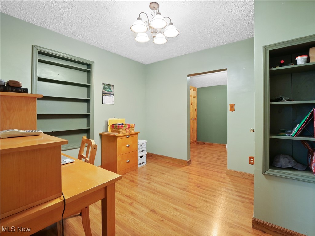 Village/Lagrange - Residential