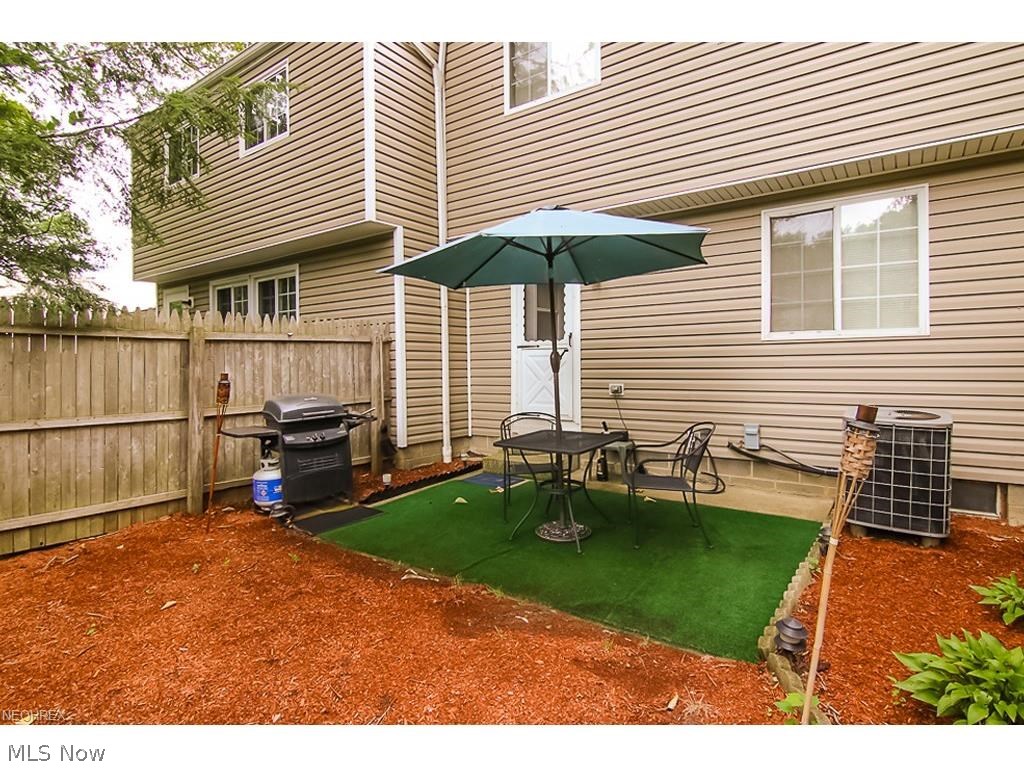 Chestnut Commons 01 - Residential