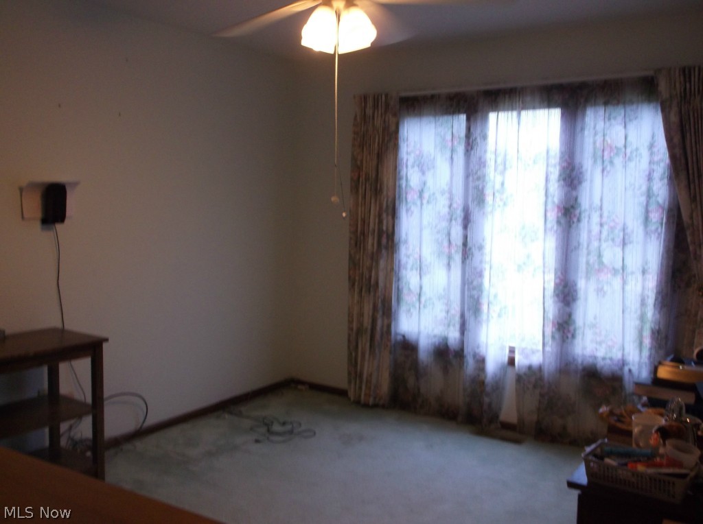 Pinewood Court Condos - Residential