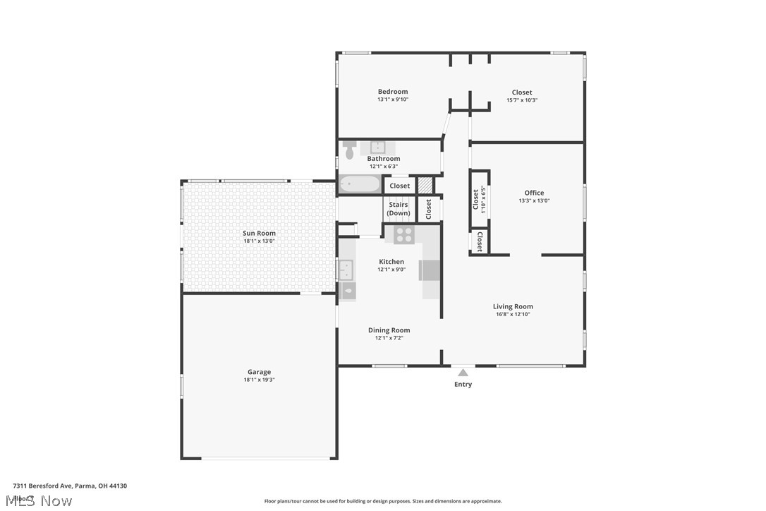 Main image without alt text