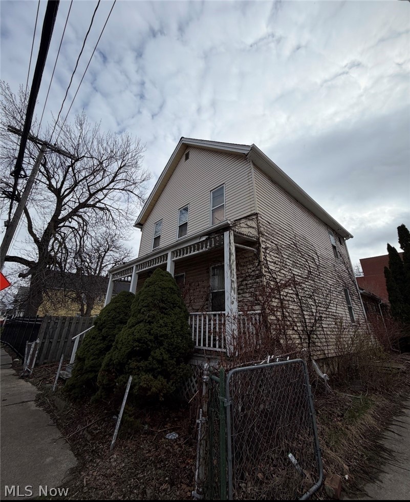 Sterlings - Residential Income